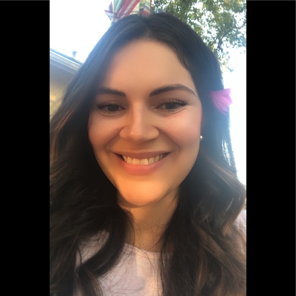 Meet your Posher, Josie - Picture 1 of 1